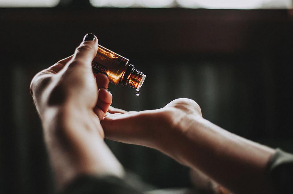 10 Most Fragrant Essential Oils Everyone Should Try