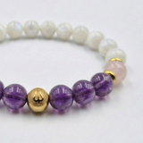 Bracelet COLIQUES DU NOURRISSON en Quartz rose, Pierre de Lune, Améthyste